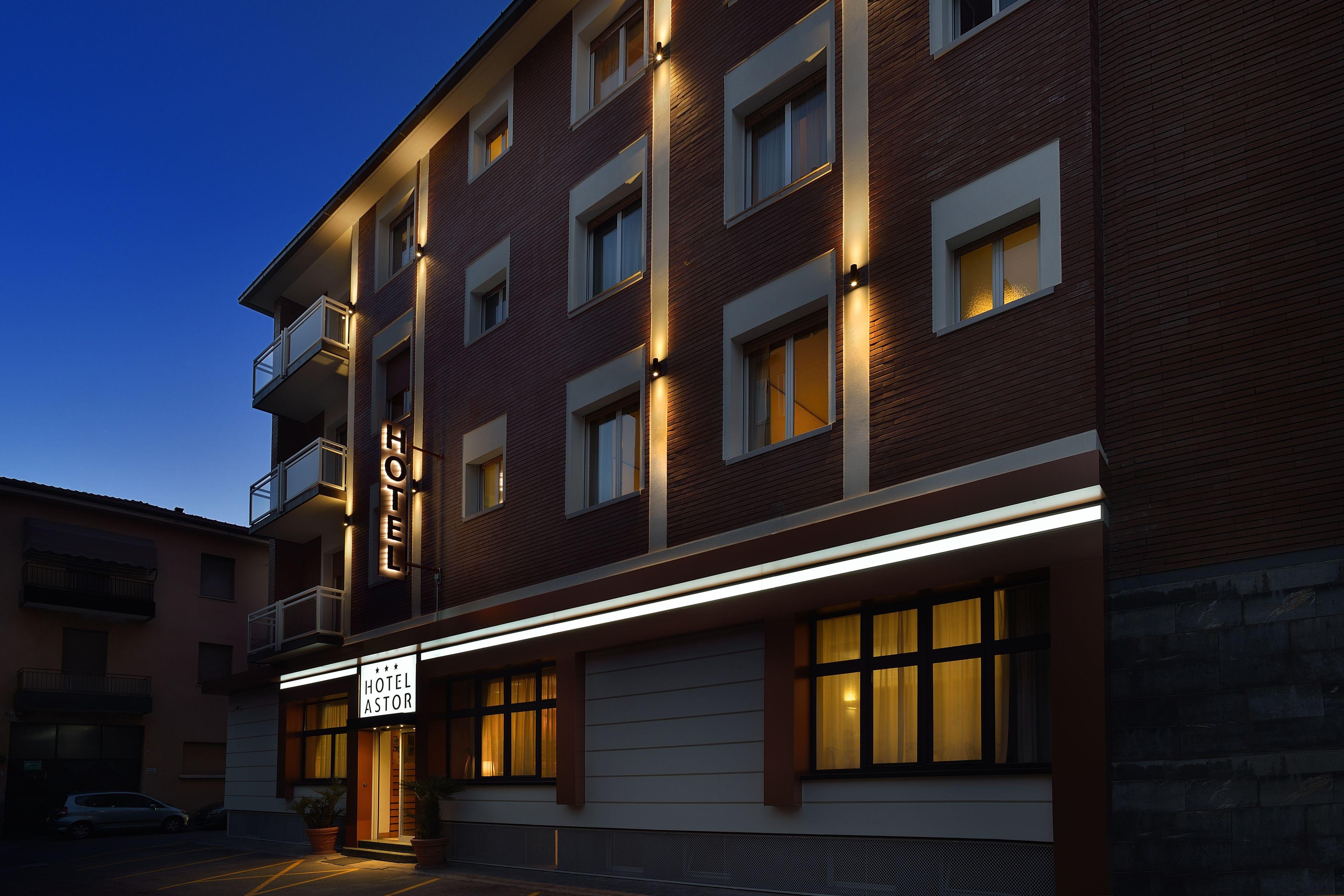 Astor Hotel — Fotos 1